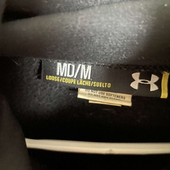 Under Armor Sweater Size Medium - Picture 2 of 2